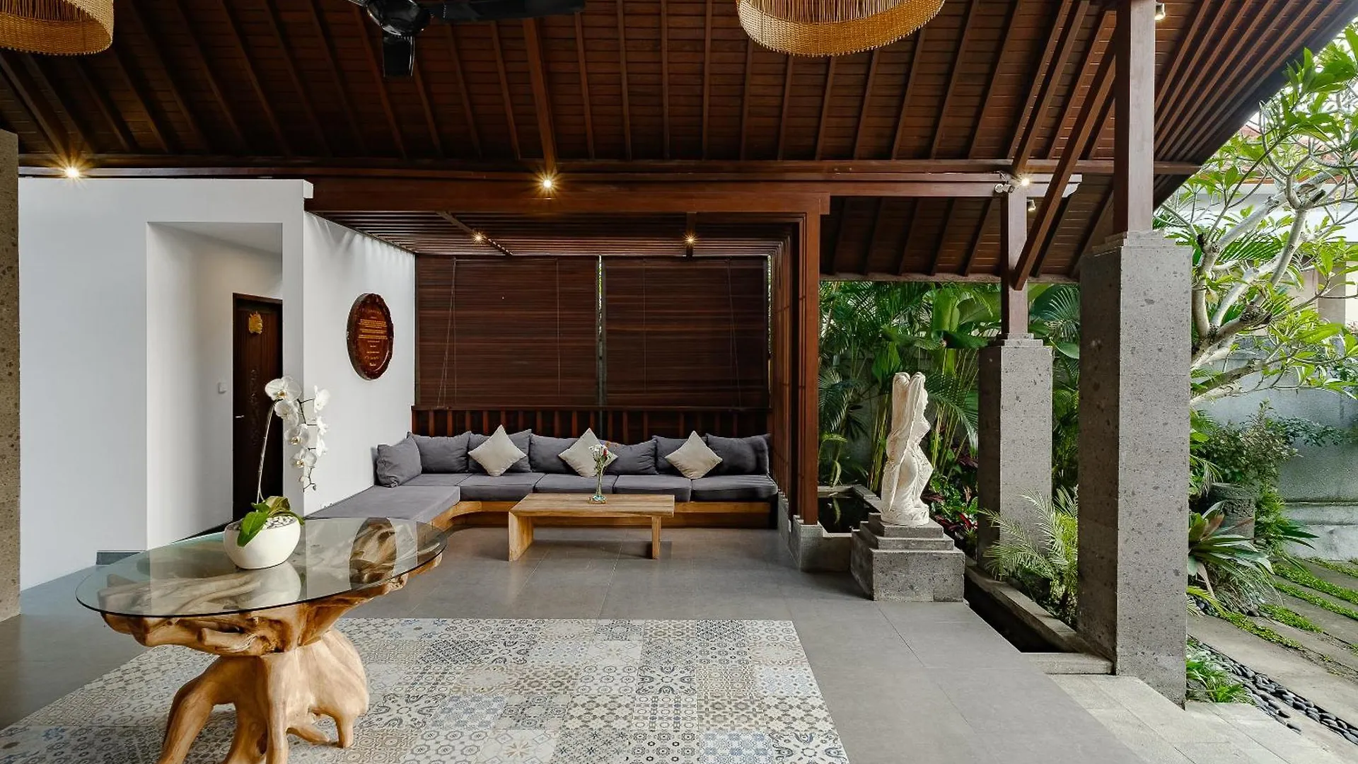 Elitya Ubud Villa Indonesia